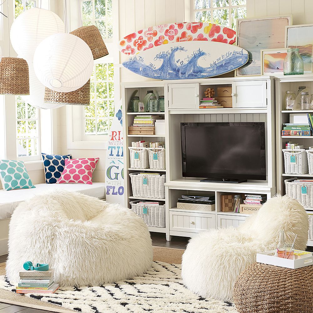 Beadboard Media Hutch