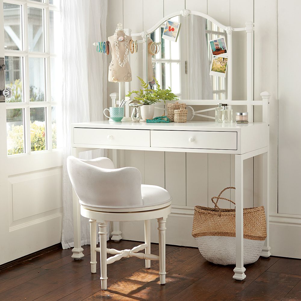 Meadow Iron Vanity