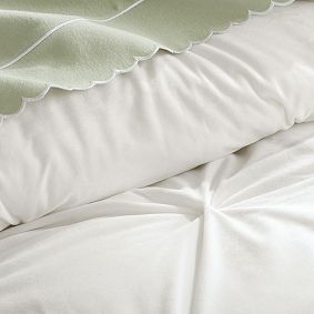 Cozy Pintuck Comforter