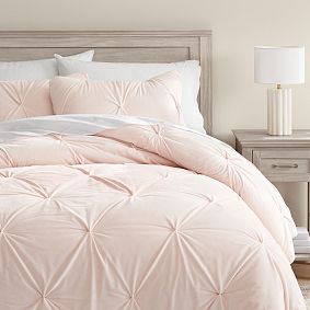 Cozy Pintuck Comforter