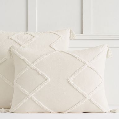 Ashlyn Tufted Standard Sham