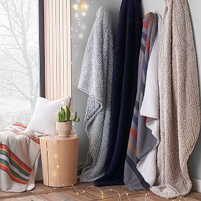 Northwest Cozy Sherpa Throw