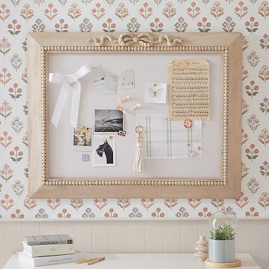 Marlowe Scallop Pinboard (36"x24")