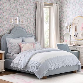 Chelsea Upholstered Classic Bed