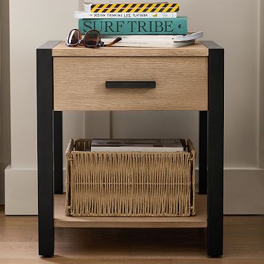 Kearny Nightstand (19")