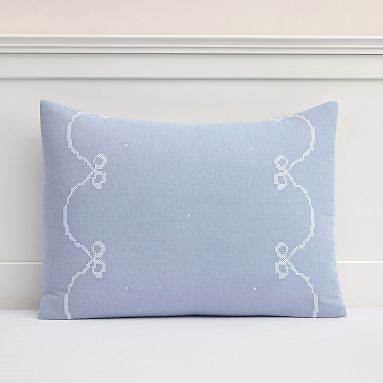 Georgia Bow Garland Quilt, Standard Sham, Chambray