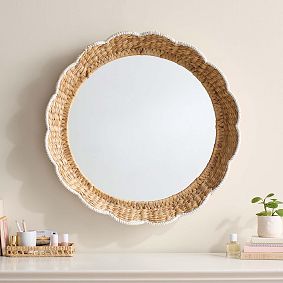 Hudson Scallop Round Mirror (30&quot;)