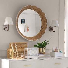 Hudson Scallop Round Mirror (30&quot;)