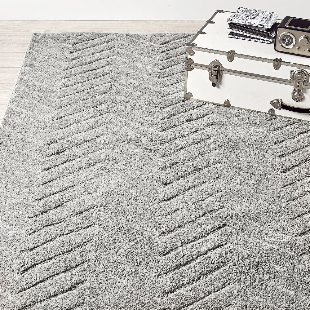 Plush Performance Chevron Rug