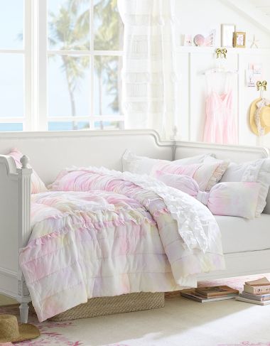LoveShackFancy image