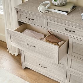 Hampton 9-Drawer Grand Dresser (63.5w x 19d&quot;)