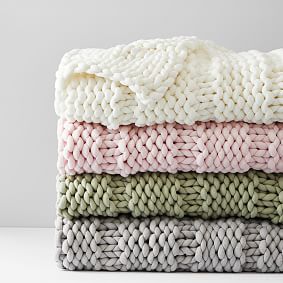 Open Box: Super Chunky Knit Throw