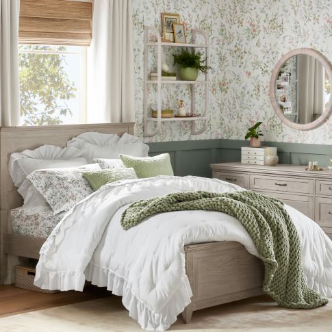 Cozy Cottage Bedroom