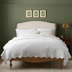 Chris Loves Julia Sleigh Bed