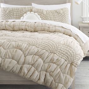 Cream Puff Microfiber Quilt