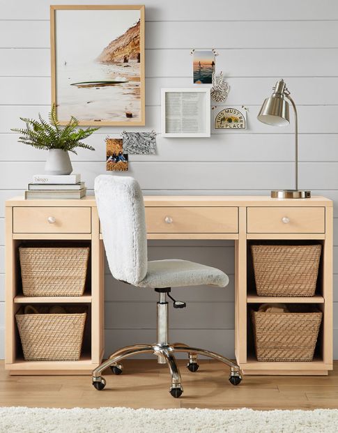 Desks &amp; Vanities