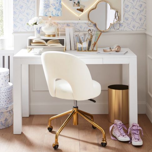 Sleek as Can Be Study Space