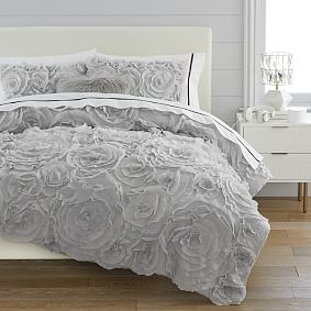Monique Lhuillier Velvet-Trim Sheet Set