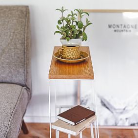 Wood &amp; Metal End Table (16.5&quot;)