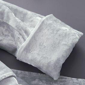 Harry Potter™ Lumos Maxima Glow-in-the-Dark Velvet Robe