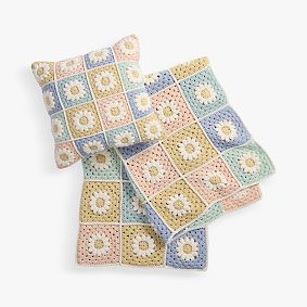Daisy Crochet Pillow &amp; Throw Bundle