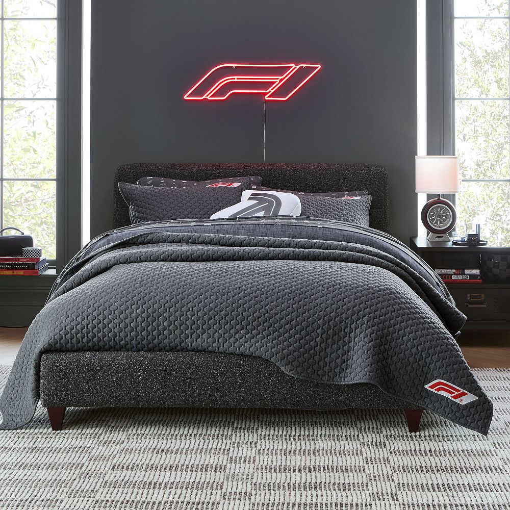 Baldwin Classic Upholstered Bed