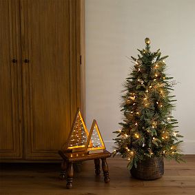 Pre-Lit Mixed Pine Christmas Tree with Pinecones (4 Ft.)
