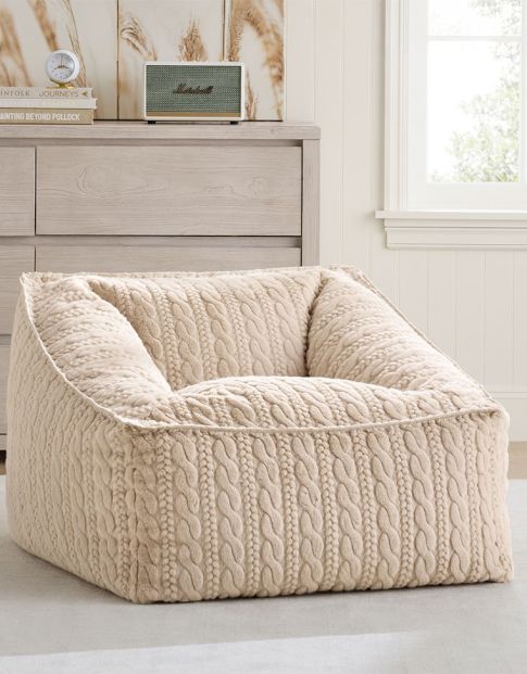 Lounge &amp; Accent Chairs