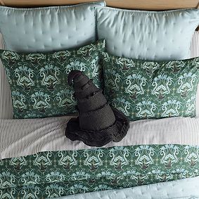 <i>Wicked</i> Elphaba Hat Shaped Pillow