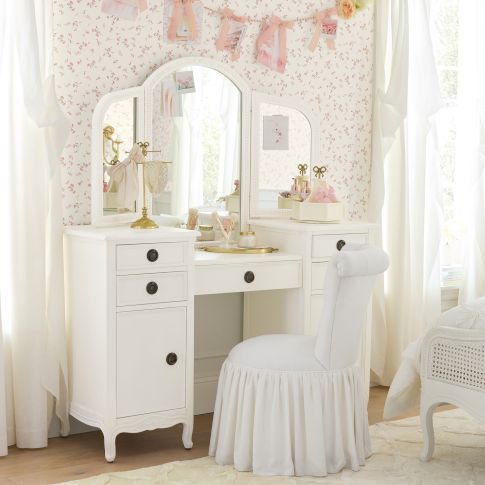 LoveShackFancy Get-Ready Space