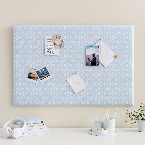 No Nails Frameless Rectangle Pinboard