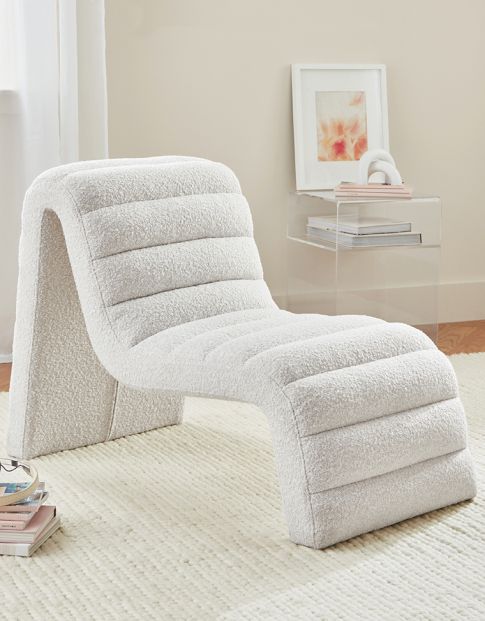 Lounge &amp; Accent Chairs