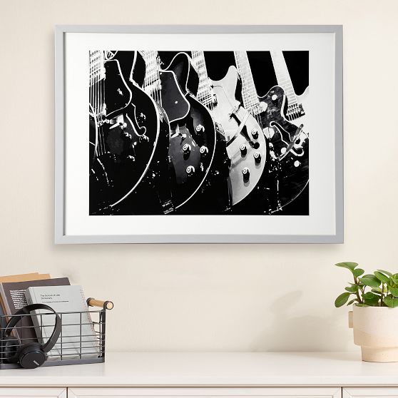 minted-guitars-monochrome-