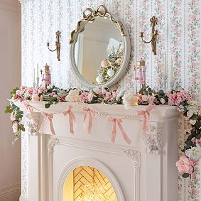 LoveShackFancy Pearl With Bows Garland (72&quot;)
