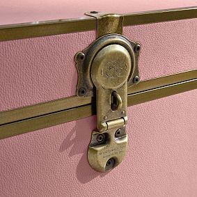 <i>Wicked</i> Cube Dorm Trunk (18&quot;)