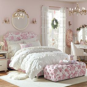 LoveShackFancy Eyelet Window Look