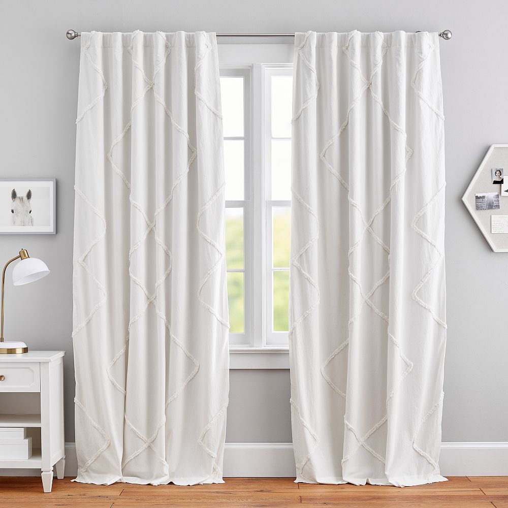 Ashlyn Tufted Blackout Curtain 