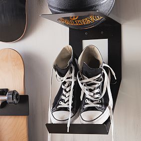 Shoe &amp; Hat Metal Wall Organization