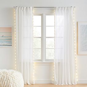 Pom-Pom Light-Up Sheer Curtain