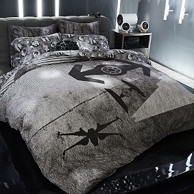 <em>Star Wars</em>™ Space Chase Duvet Cover