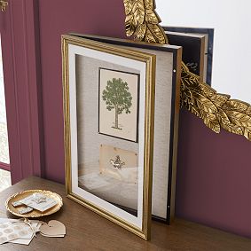 Chris Loves Julia Art Display Frame (18"x24")