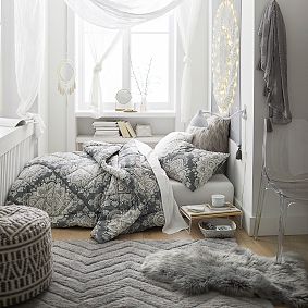 Plush Performance Chevron Rug