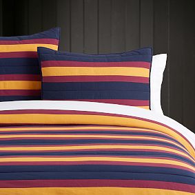 Harry Potter™ Hogwarts™ Striped Quilt 