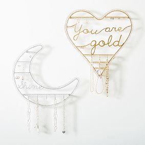 Wire Wall Jewelry Display