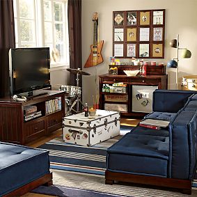 Open Box:  XXL Dorm Trunk