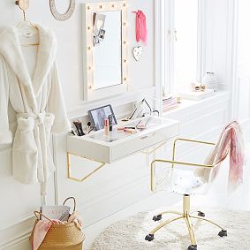 Open Box:  Get Ready Beauty Station