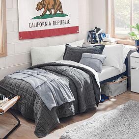 Sweatshirt Patched Throw