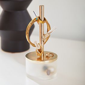 Ava Frosted Acrylic Ring Holder