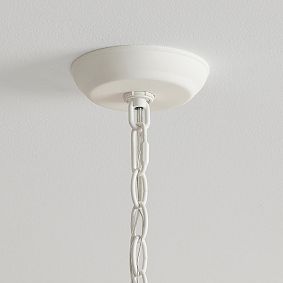 Avery Sculpted Floral Chandelier (20")