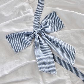Stripe Bow Comforter